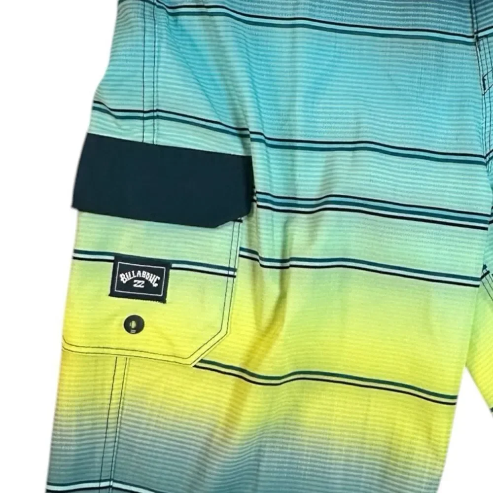NWT Billabong Youth Boys Recycler All Day Pro Board Shorts Blue/Yellow - Size 26